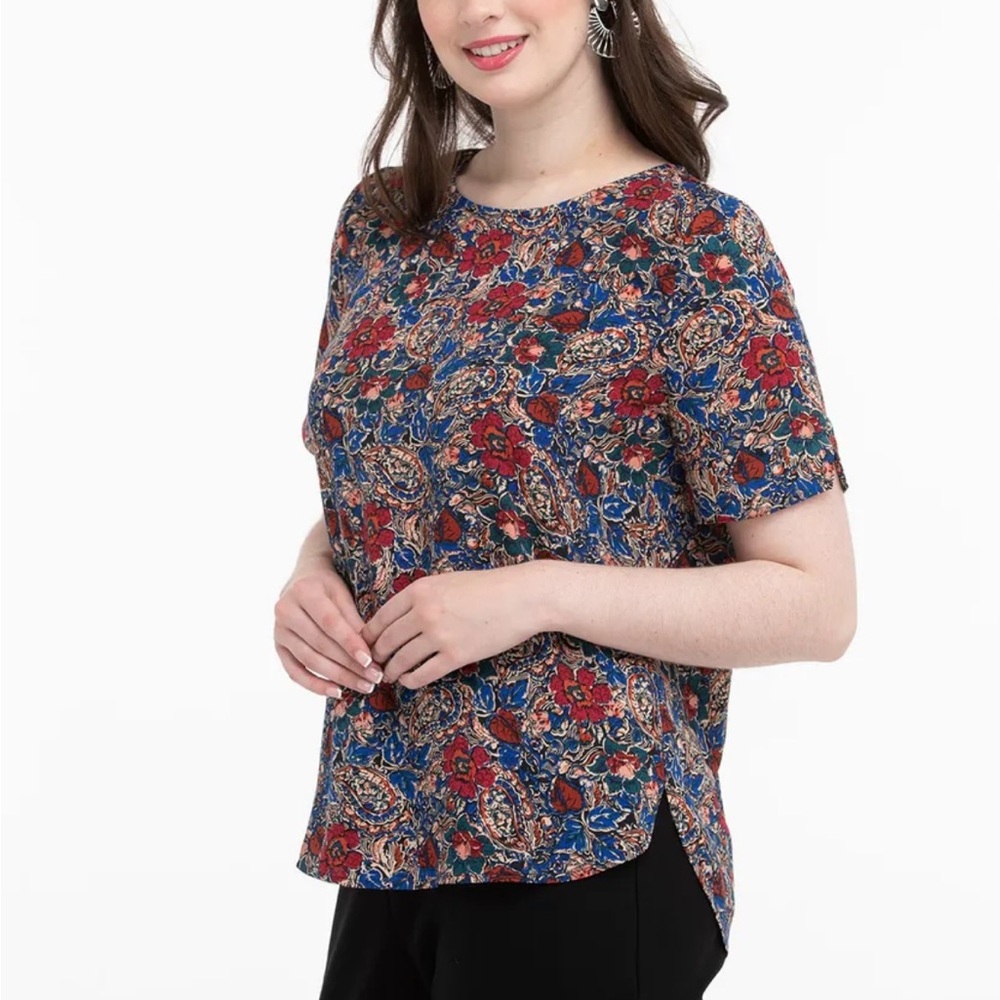Woman’s Ricki’s blouse